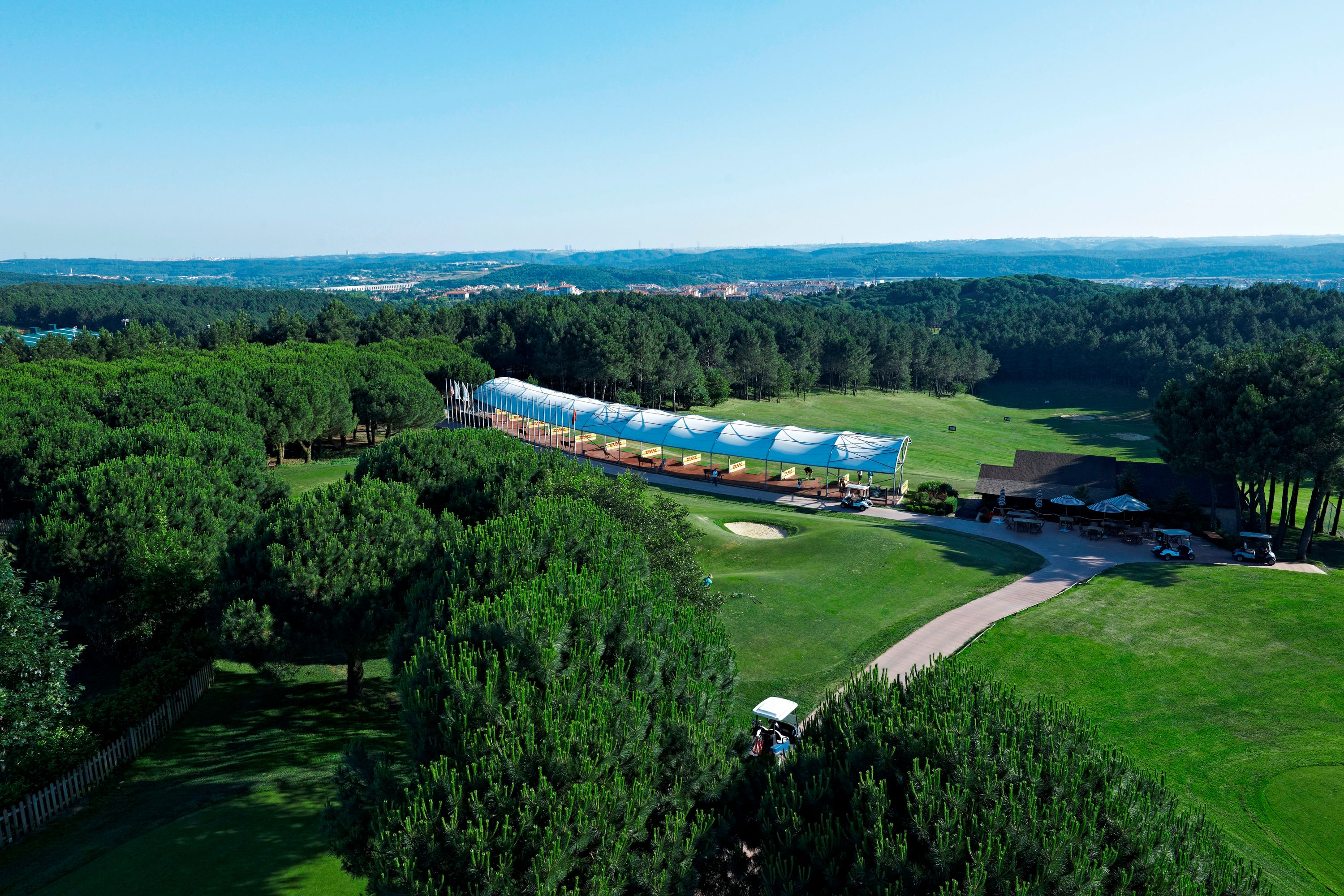 Driving Range mit Istanbul im Hintergrund (Kemer G&CC)