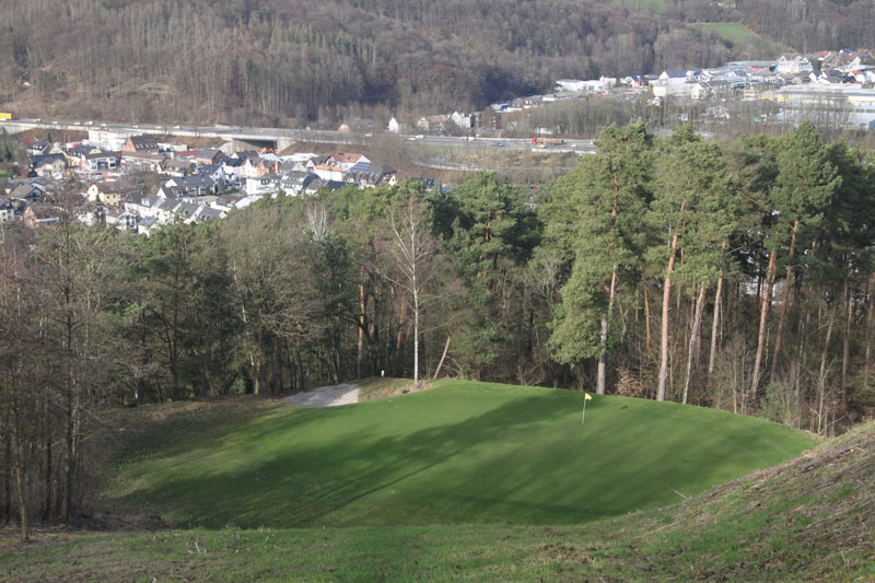 Gern gespielt: Kurzer Schlag auf das zweite Grün